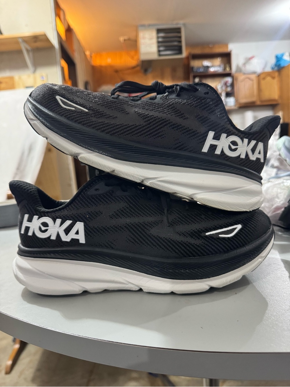 Hoka One One Women’s Clifton 9 Running Shoes Sz 9.5 B